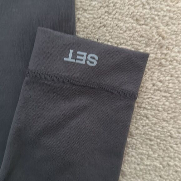 New set active form cloud legging grey XS - Picture 3 of 4